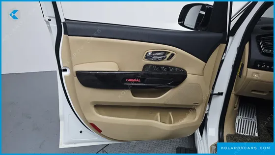 KIA CARNIVAL 9-SEATER HI-LIMOUSINE