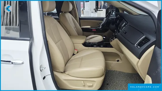 KIA CARNIVAL 9-SEATER HI-LIMOUSINE