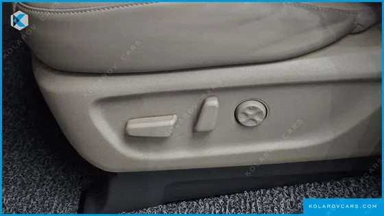 KIA CARNIVAL 9-SEATER HI-LIMOUSINE