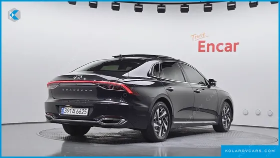 HYUNDAI GRANDEUR LE BLANC