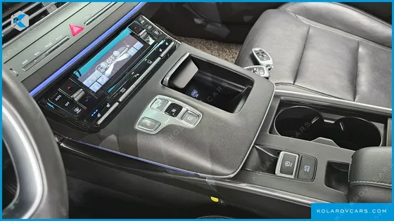 HYUNDAI GRANDEUR LE BLANC