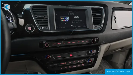 KIA CARNIVAL 9-SEATER OUTDOOR