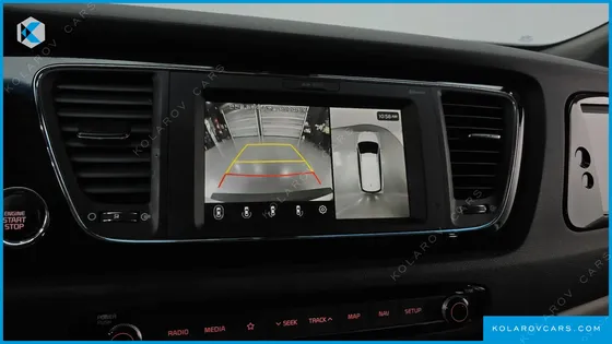 KIA CARNIVAL 9-SEATER OUTDOOR