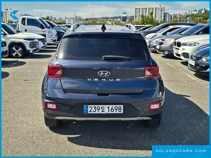 HYUNDAI VENUE 1,6 PREMIUM