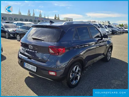 HYUNDAI VENUE 1,6 PREMIUM