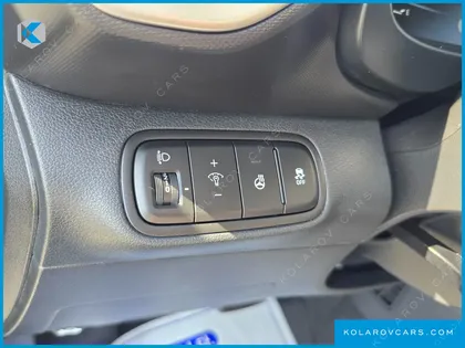 HYUNDAI VENUE 1,6 PREMIUM