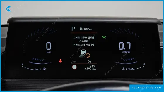HYUNDAI STARIA CARGO 5-SEATER