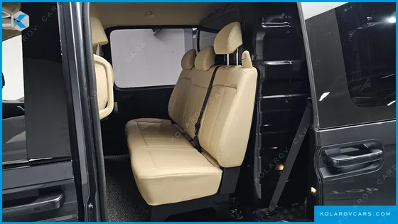 HYUNDAI STARIA CARGO 5-SEATER