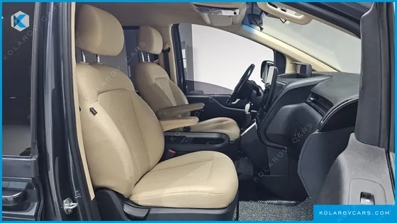 HYUNDAI STARIA CARGO 5-SEATER