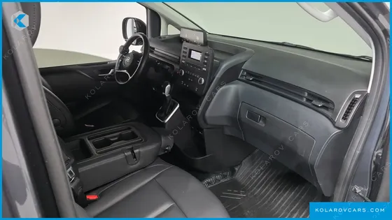 HYUNDAI STARIA L3.5 CARGO 3-SEATER