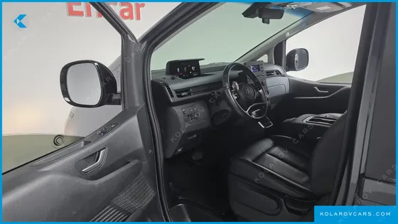 HYUNDAI STARIA L3.5 CARGO 3-SEATER