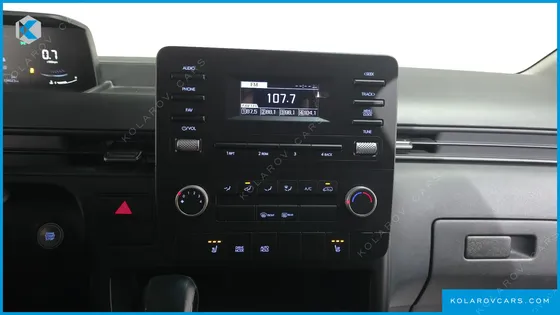 HYUNDAI STARIA L3.5 CARGO 3-SEATER