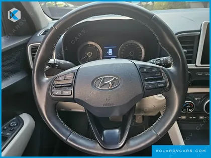 HYUNDAI VENUE 1.6 FLUX