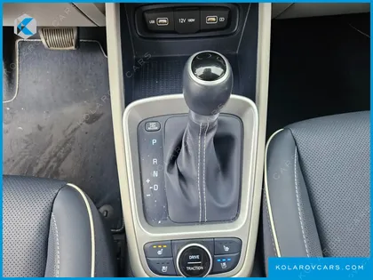 HYUNDAI VENUE 1.6 FLUX