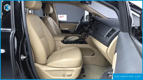 KIA CARNIVAL 9-SEATER HI-LIMOUSINE