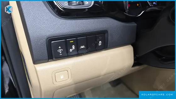 KIA CARNIVAL 9-SEATER HI-LIMOUSINE
