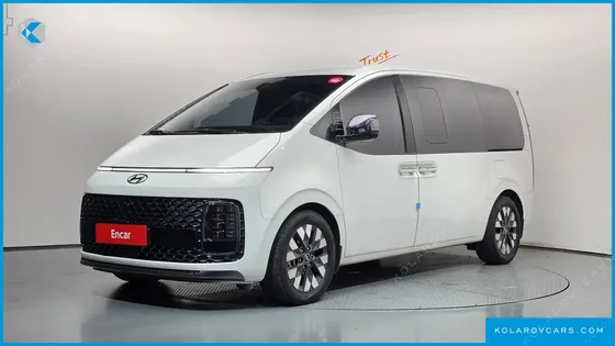 HYUNDAI STARIA L3.5 LOUNGE 9-SEATER