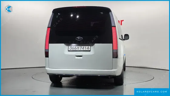 HYUNDAI STARIA L3.5 LOUNGE 9-SEATER