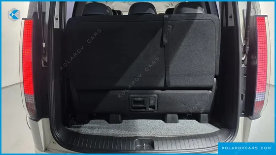 HYUNDAI STARIA L3.5 LOUNGE 9-SEATER