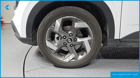 HYUNDAI VENUE 1.6 MODERN PLUS
