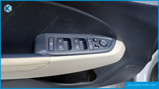 HYUNDAI VENUE 1.6 MODERN PLUS
