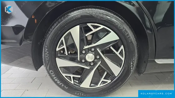 HYUNDAI GRANDEUR EXCLUSIVE