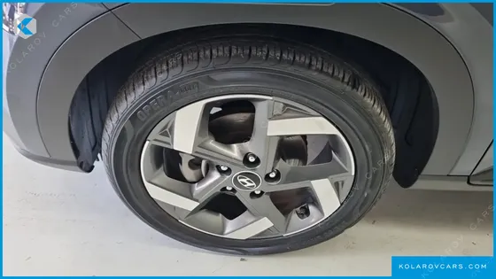 HYUNDAI VENUE 1.6 FLUX