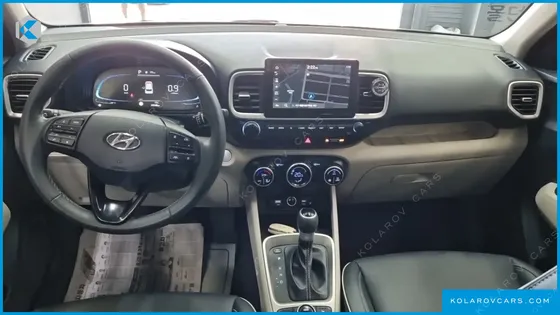 HYUNDAI VENUE 1.6 FLUX