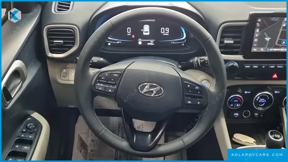 HYUNDAI VENUE 1.6 FLUX