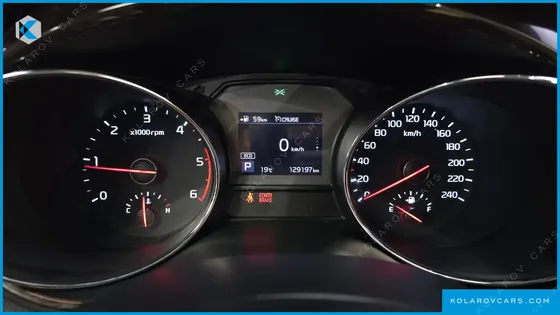 KIA CARNIVAL 9-SEATER PRSTIGE