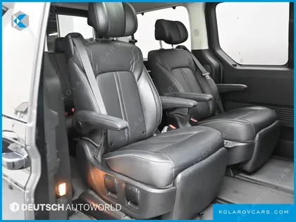 HYUNDAI STARIA 4WD LOUNGE 7-SEATER