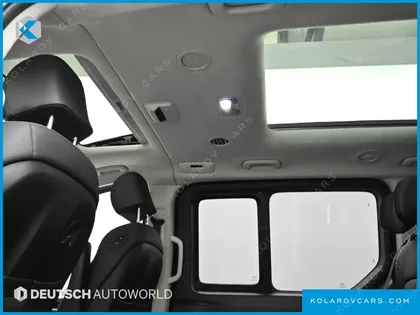 HYUNDAI STARIA 4WD LOUNGE 7-SEATER