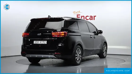 KIA CARNIVAL 9-SEATER NOBLESSE SPECIAL