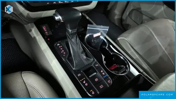 KIA CARNIVAL 9-SEATER NOBLESSE SPECIAL
