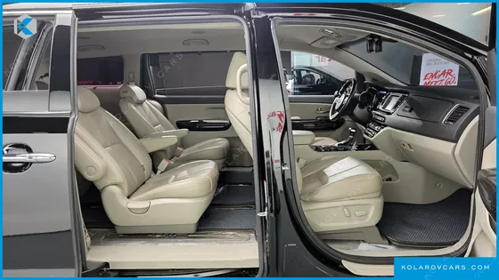 KIA CARNIVAL 9-SEATER NOBLESSE SPECIAL