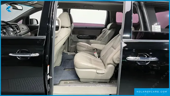 KIA CARNIVAL 9-SEATER NOBLESSE SPECIAL