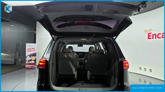 KIA CARNIVAL 9-SEATER NOBLESSE SPECIAL