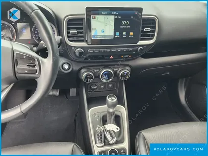HYUNDAI VENUE 1.6 MODERN