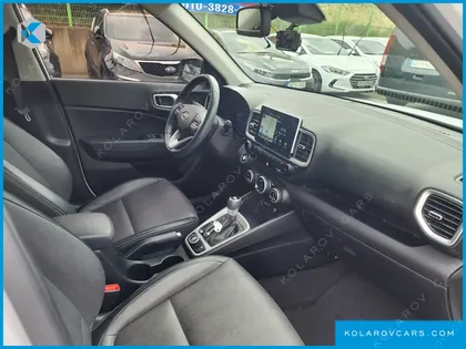 HYUNDAI VENUE 1.6 MODERN