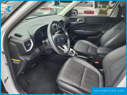 HYUNDAI VENUE 1.6 MODERN