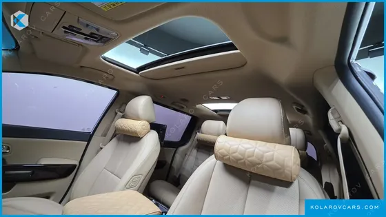 KIA CARNIVAL 7-SEATER LIMOUSINE