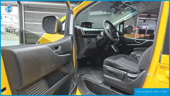 HYUNDAI STARIA TOURER 11-SEATER