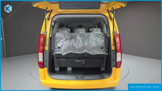 HYUNDAI STARIA TOURER 11-SEATER