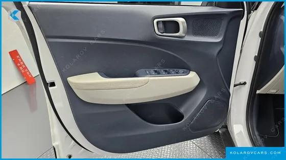 HYUNDAI VENUE 1.6 FLUX