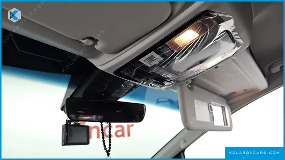 HYUNDAI STARIA CARGO 5-SEATER