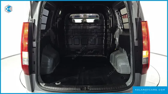 HYUNDAI STARIA CARGO 5-SEATER