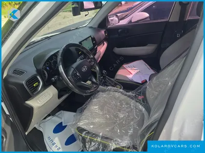 HYUNDAI VENUE 1.6 FLUX
