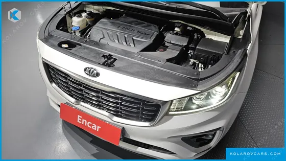 KIA CARNIVAL 9-SEATER NOBLESSE SPECIAL