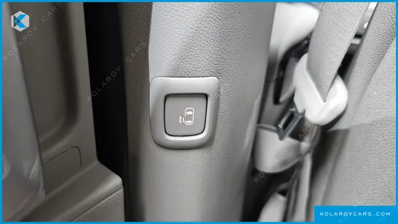 KIA CARNIVAL 9-SEATER NOBLESSE SPECIAL