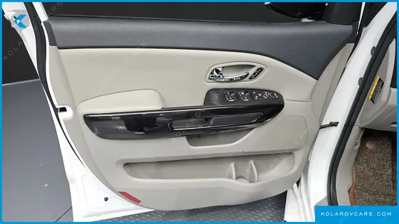 KIA CARNIVAL 9-SEATER NOBLESSE SPECIAL